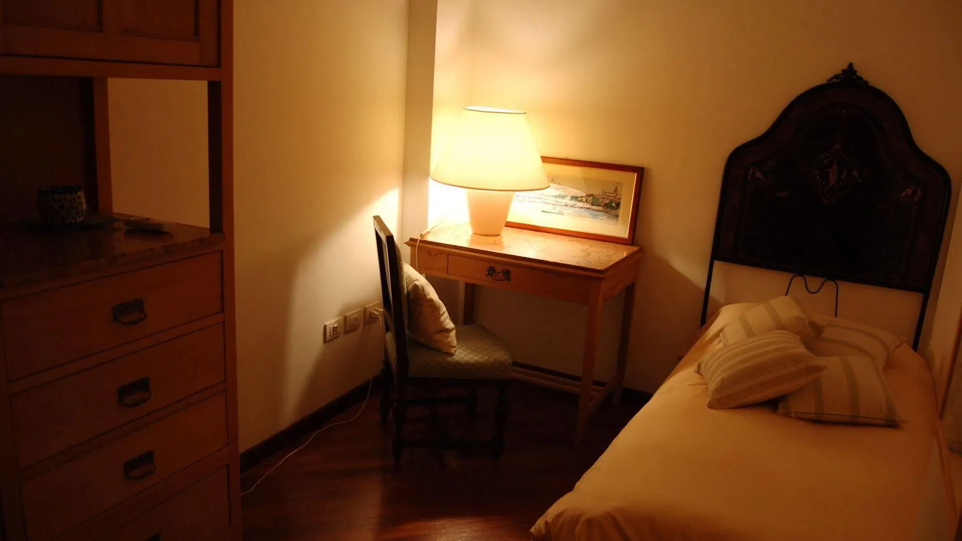 *** فندق مبيت وإفطار كالياري B&B St. Remy إيطاليا