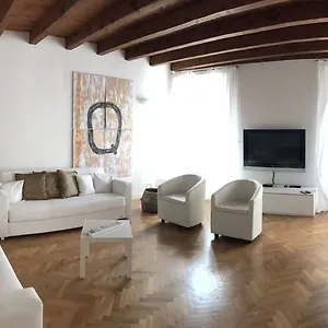 Quarenghi16 3* Bergamo